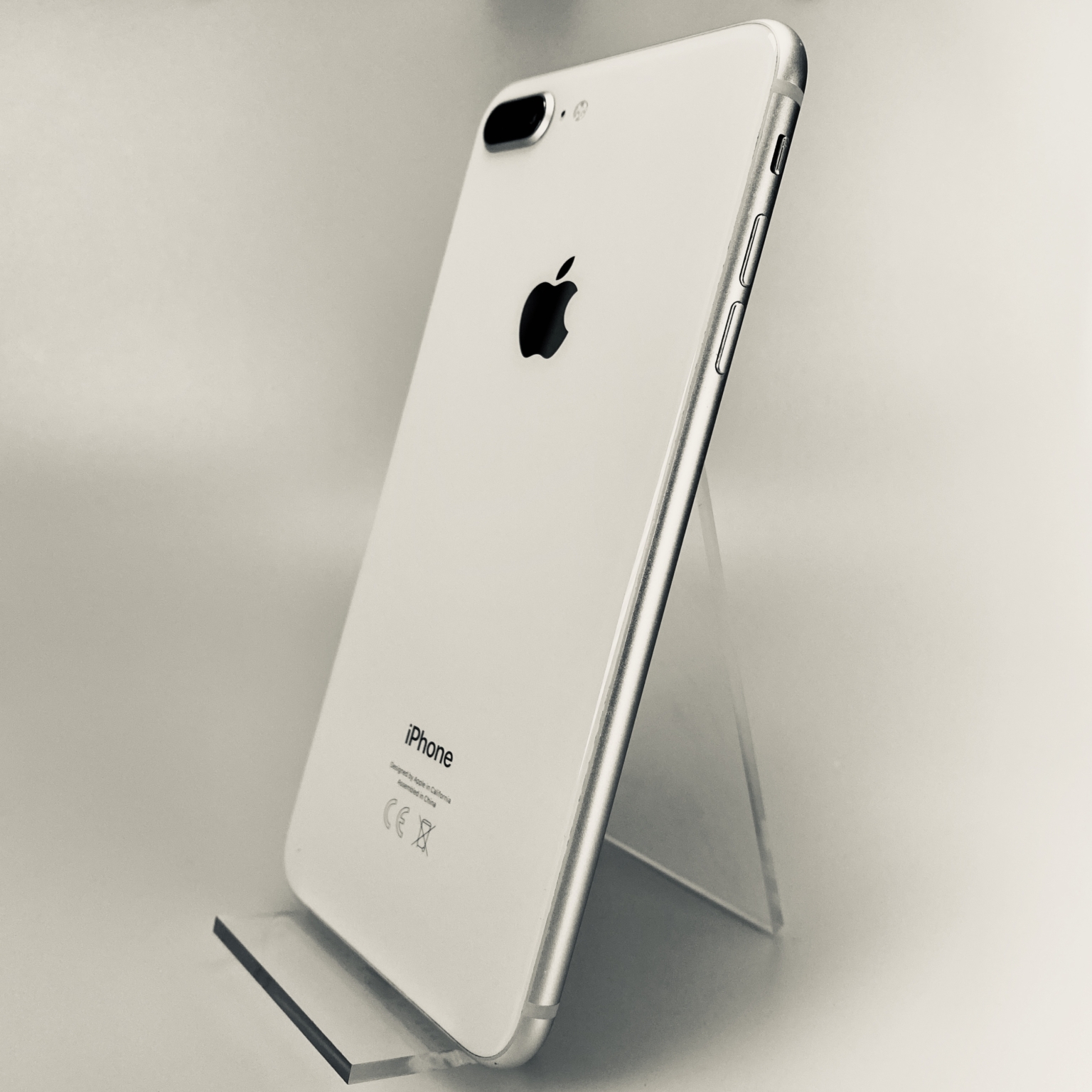 iPhone - iPhone 8 Plus Silver 64 Gアイフォーン８プラス、シルバーの